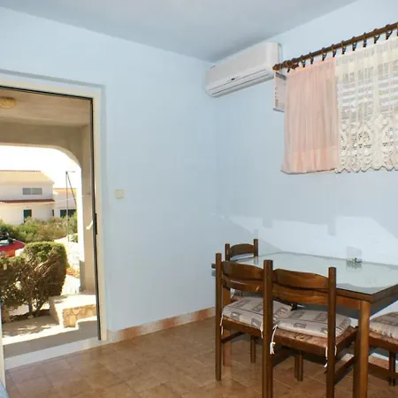 Barry - Sea View And Free Parking Apartment Sevid